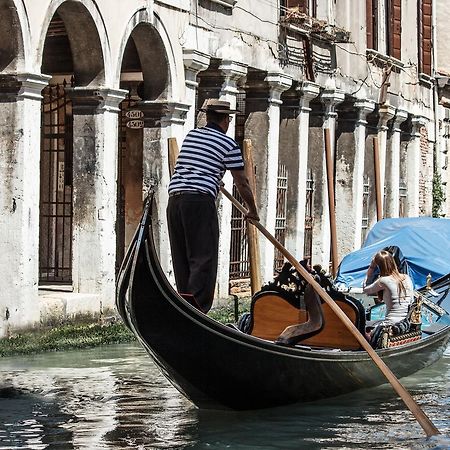 Bed and Breakfast Ca' Orfeo Venedig Exterior foto
